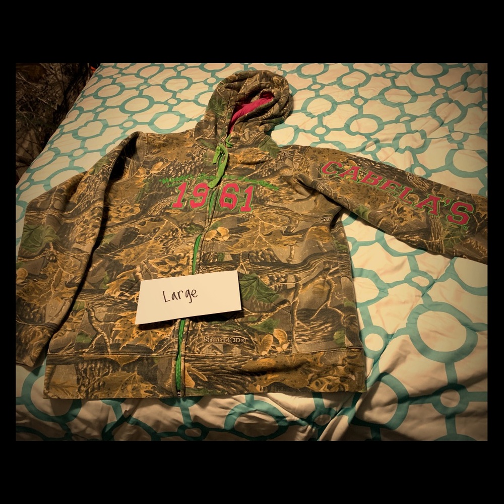 Cabela’s Camo & Pink Zip Up Hoodie